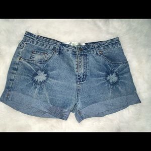 Cute summer vintage shorts (Size 5/6)